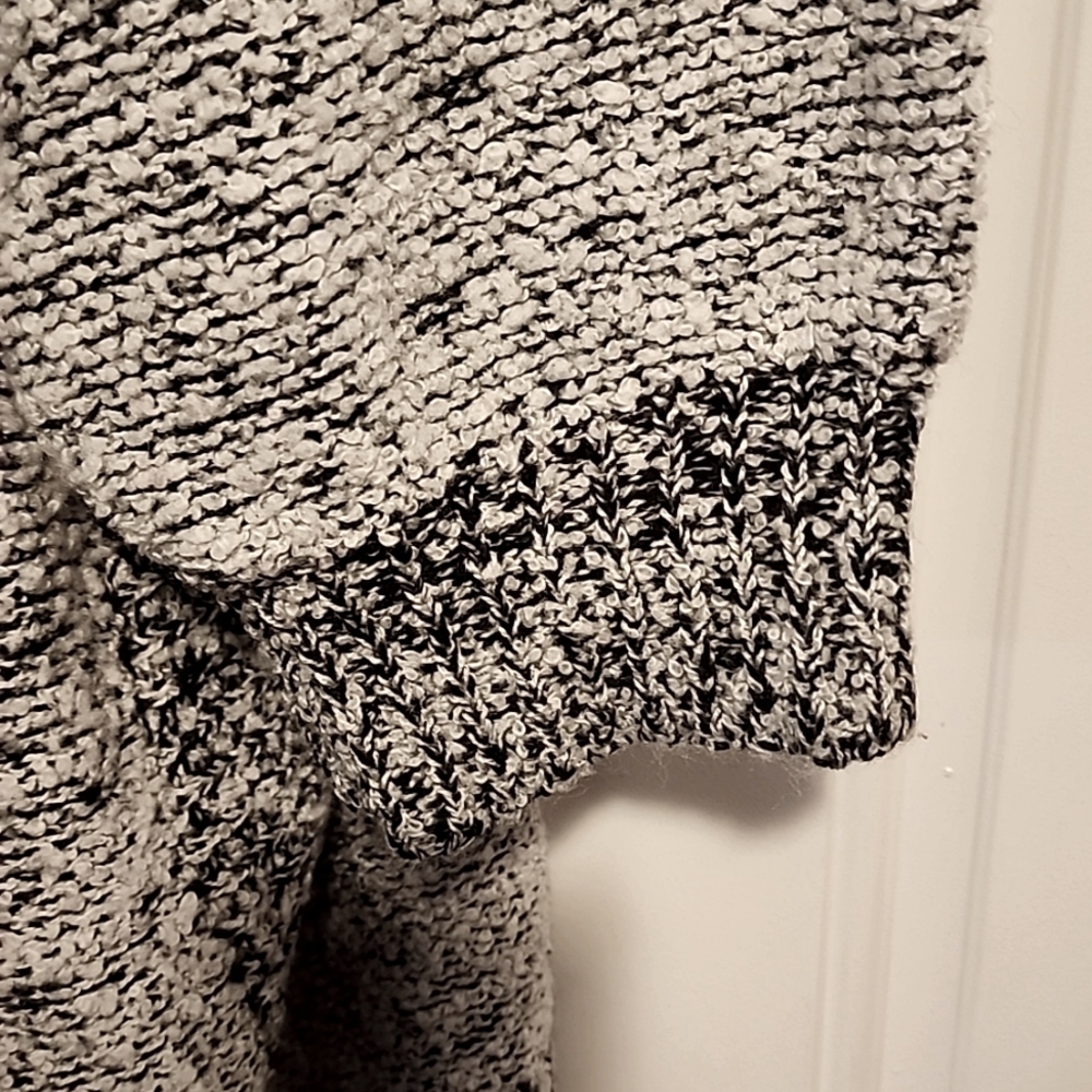 FASHION ELEMENTS - Picture 3 of 4